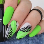 Gel Polish 332 Insane Green